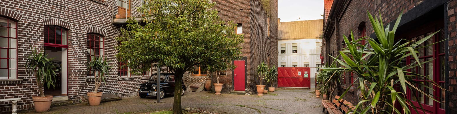 Ledlenser品牌历史banner